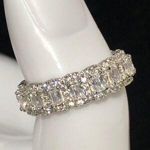 Vintage 925 Sterling Silver CZ Band Ring size 7 weight 4.39g